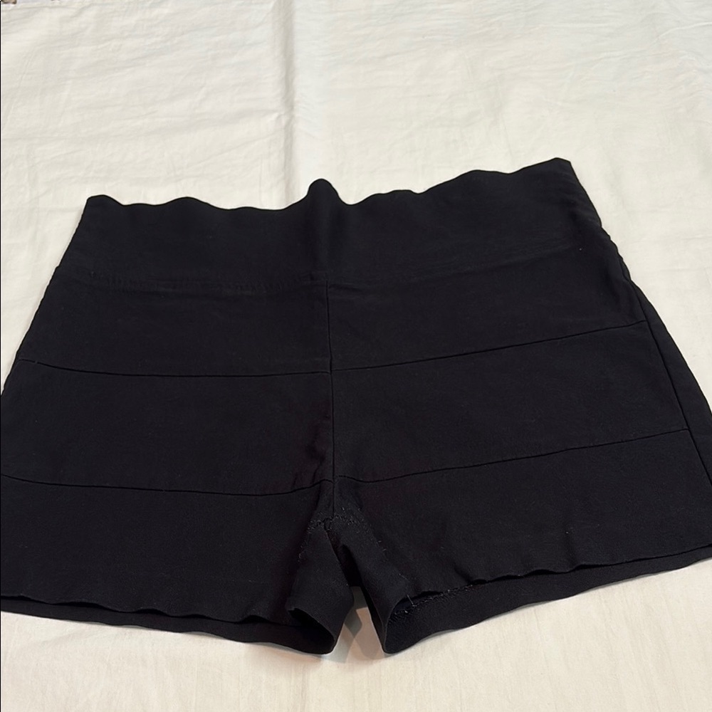 Love Culture Black High Waist Pull On Shorts with Panels in the Back. Large